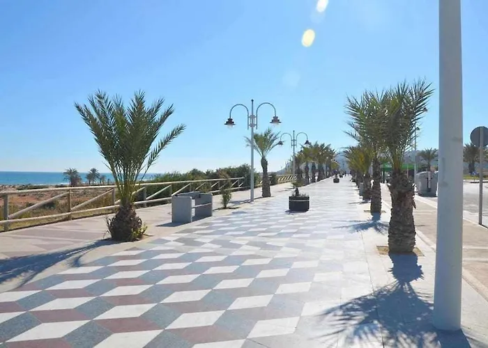 Moderno Apartamento A 500 M De La Playa