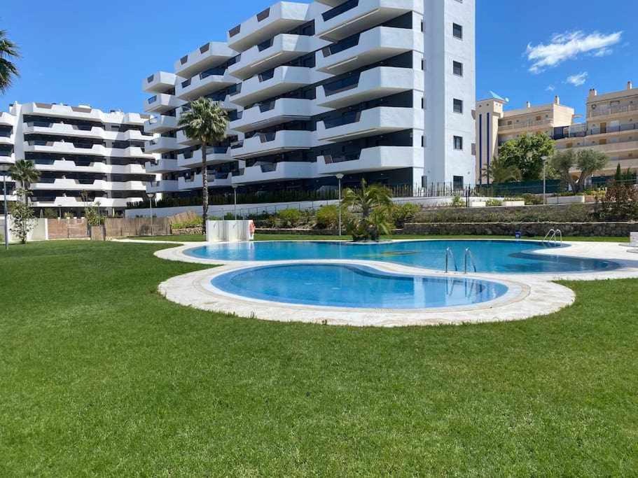 Moderno A 500 M De La Playa *